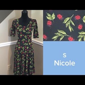 LulaRoe Nicole dress